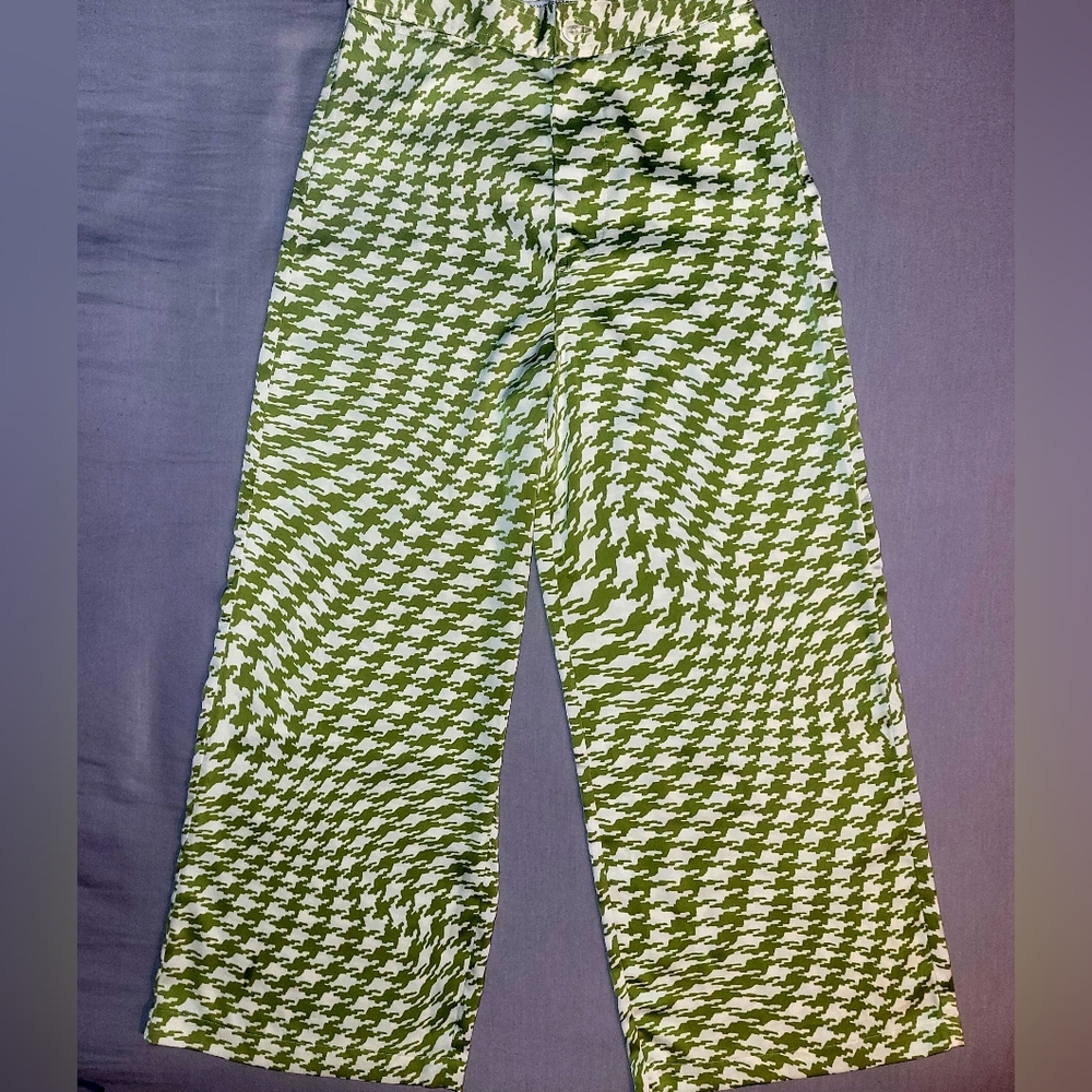 NWOT Urban Outfitters Olive Houndstooth Pants